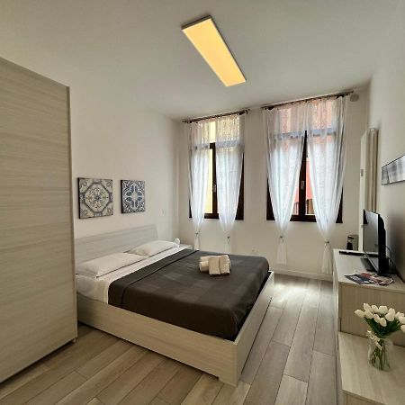Appartamento Ai Portici Di Via Savonarola Падуя Экстерьер фото