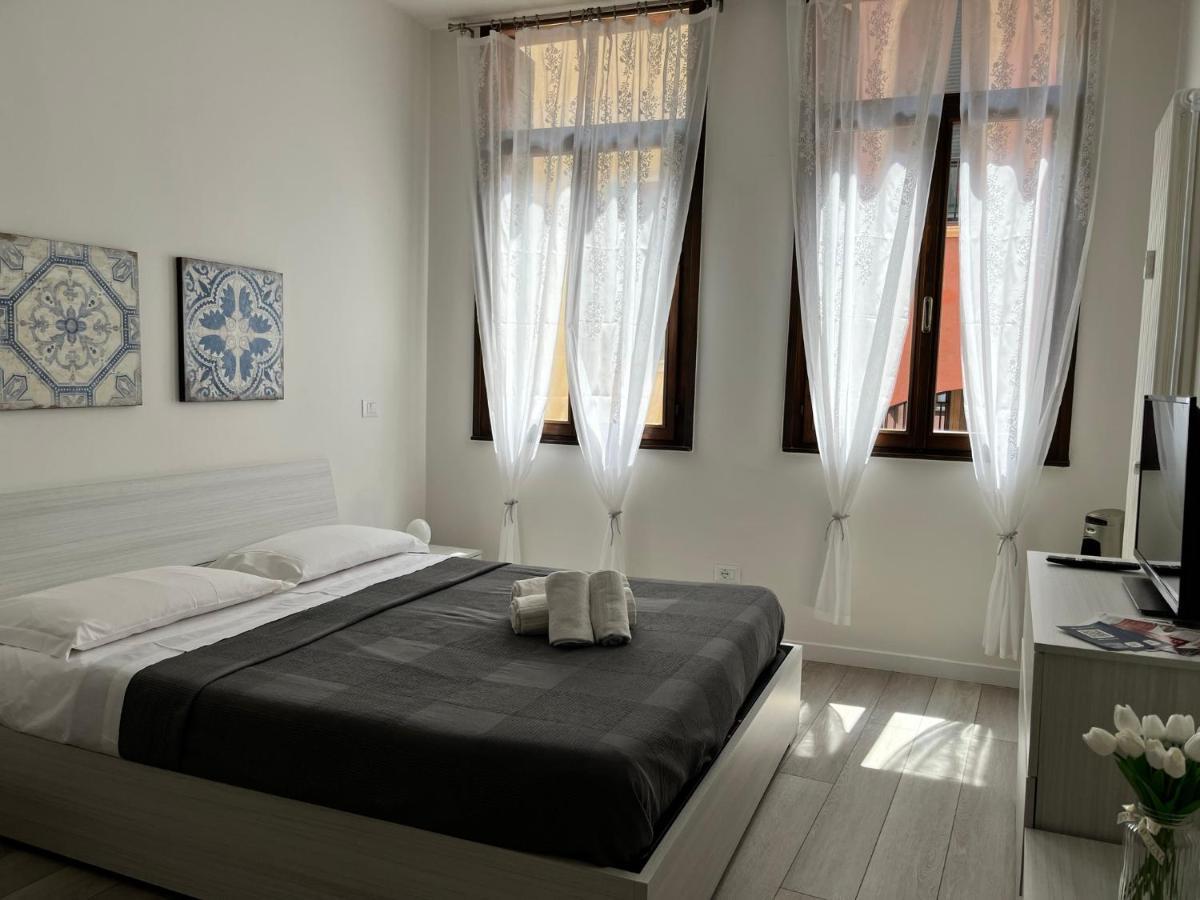 Appartamento Ai Portici Di Via Savonarola Падуя Экстерьер фото