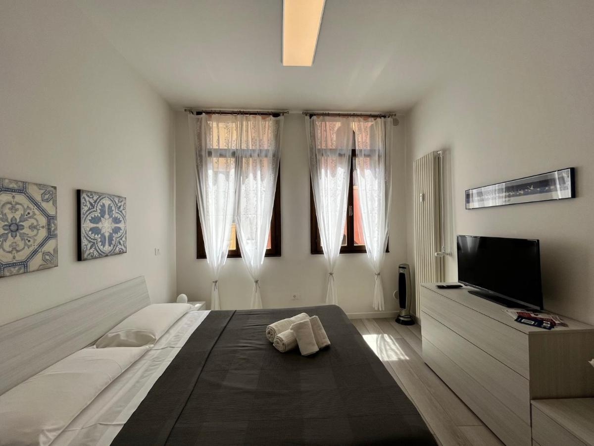 Appartamento Ai Portici Di Via Savonarola Падуя Экстерьер фото